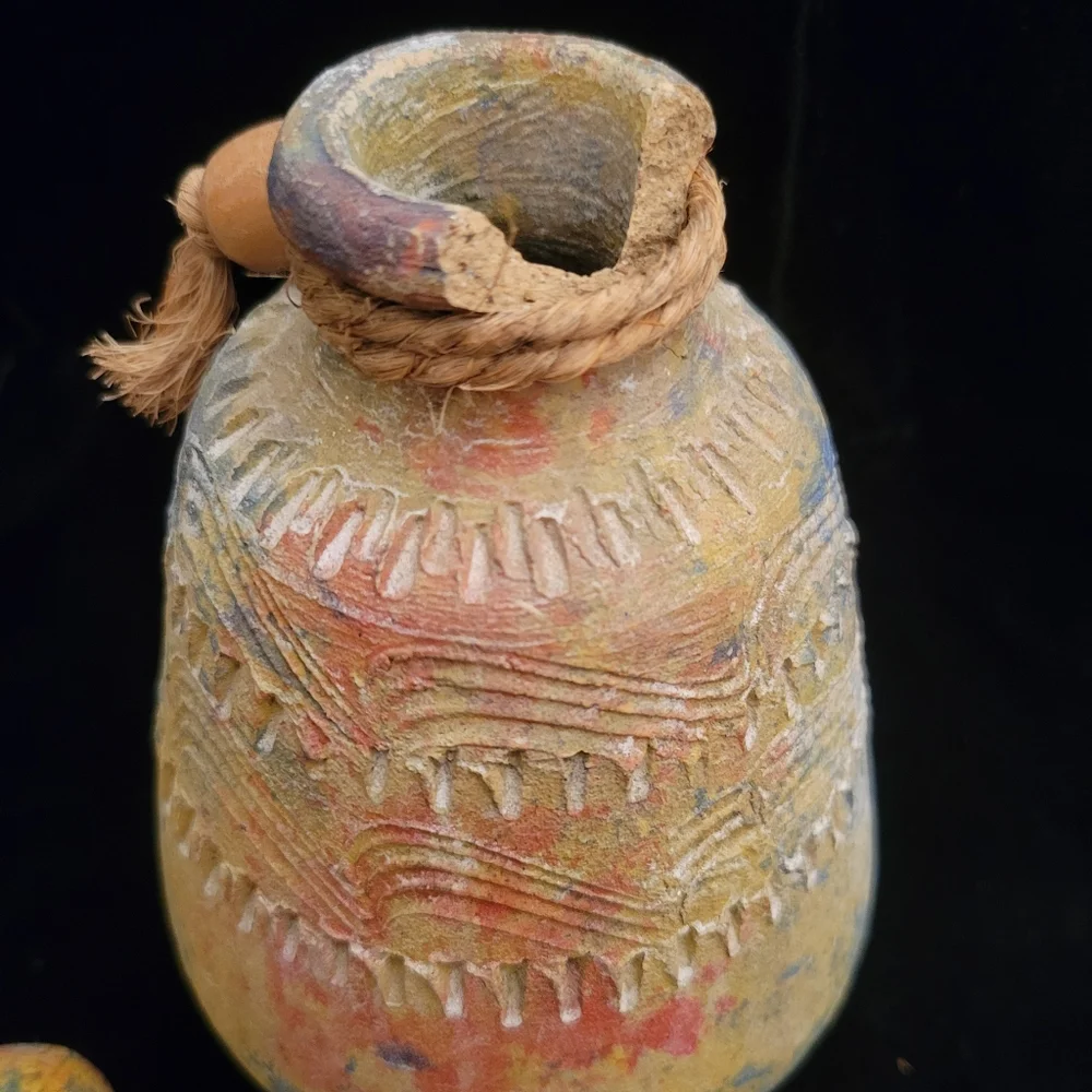 Arizona Pottery Containers with stoppers. Set of 2. Unique texture finish. - Picture 6 of 8